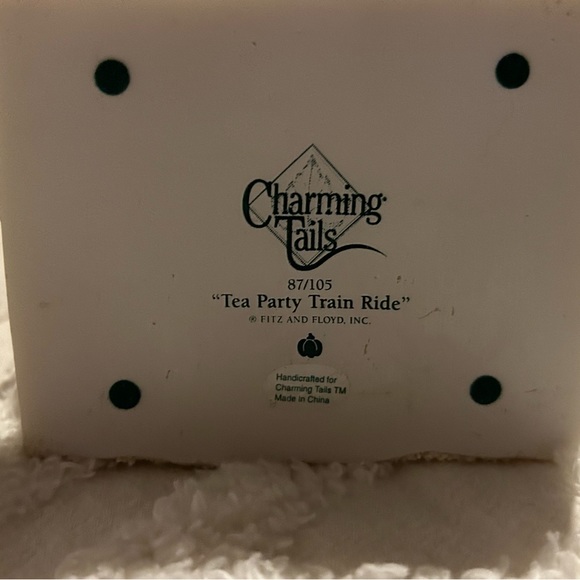 Charming Tails by Fitz and Floyd. “Tea Party Train Ride” figurine - Picture 5 of 5